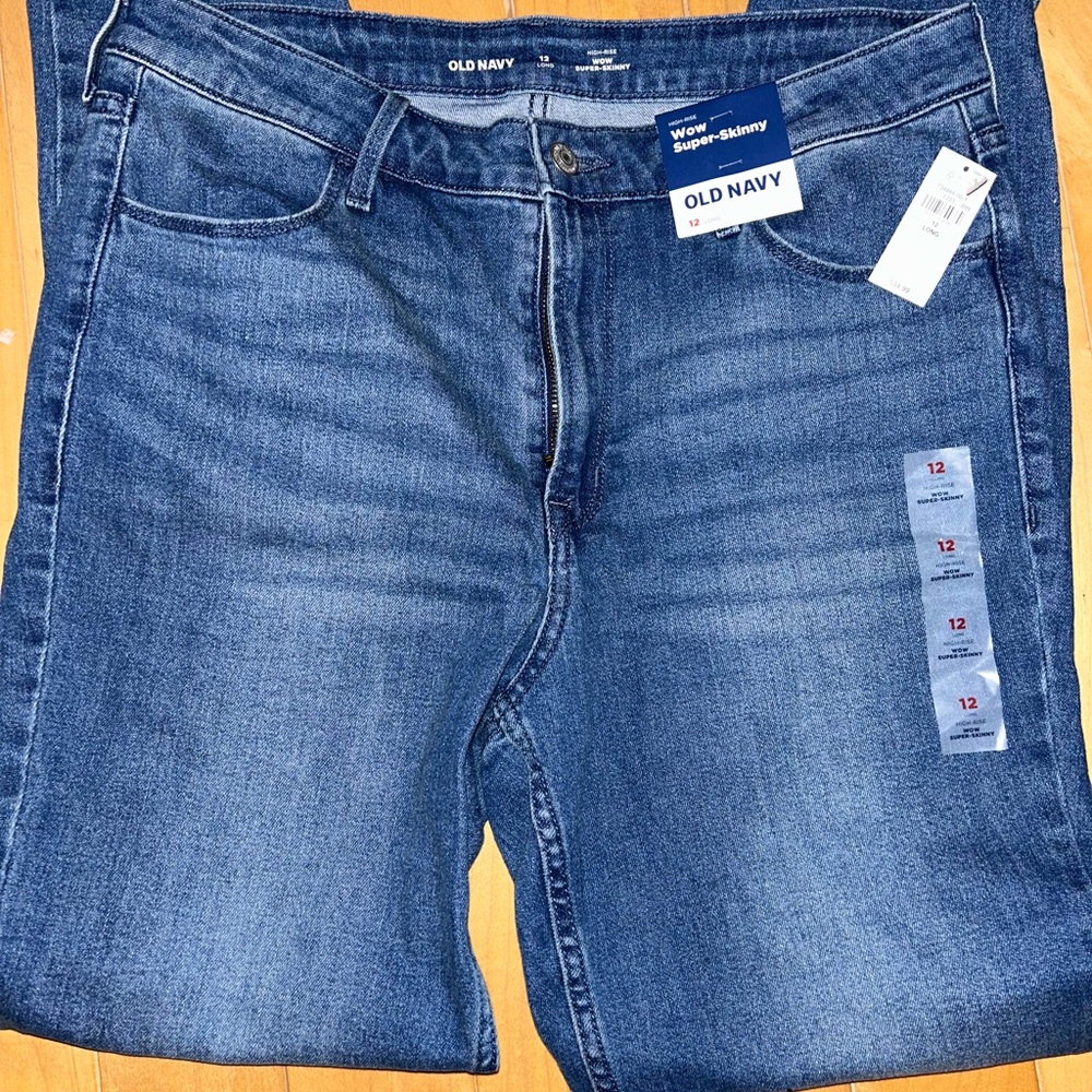 Old Navy Women’s Size 12L Super Skinny Jeans